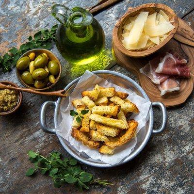 Isola Crouton Sticks and Gourmet Italian Antipasti Fare https://bit.ly/2v3VJCb