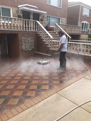 Pavers cleaning and sealing