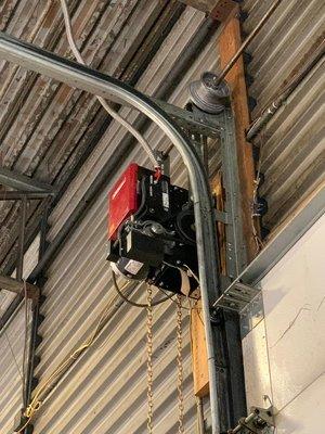 Garage door heavy duty opener installation