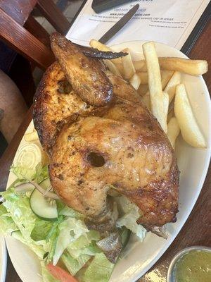 Pollo a la Brasa con Papas Fritas