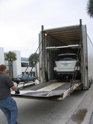 Get a FREE, Instant car shipping rate quote: http://on.fb.me/vrfoB1