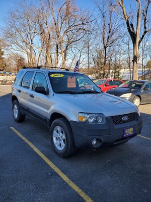 Ford Escape 2007 107,000 miles Perfect condition 60 days warranty $ 4,900