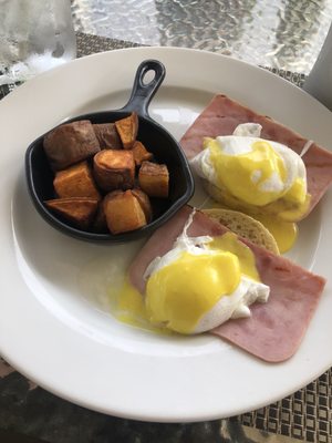 Eggs Benedict