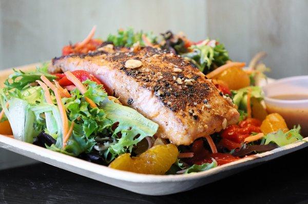 Grilled Salmon Salad