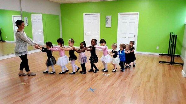 Mini classes ages 2-4