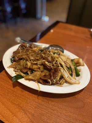 Beef chow fun (dry)