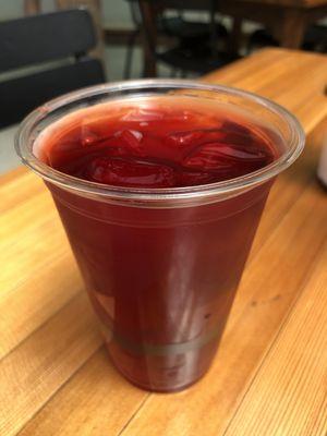 Iced raspberry tea