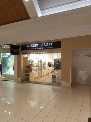 Luxury Beauty Store