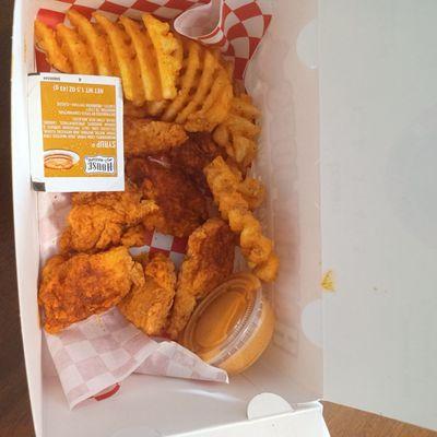 Kid's Meal Nuggets and Fries