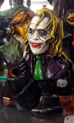 This ceramic Joker pipe drew my attention to the case. Zelda behind it.