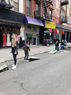 Cornhole/pickle toss