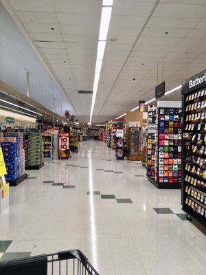 Stop & Shop Belchertown MA. Older, clean store.