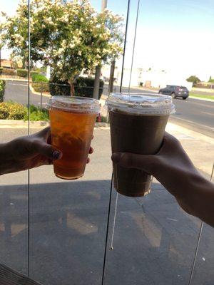 Peach iced tea and iced chai vanilla latte. Yummy!