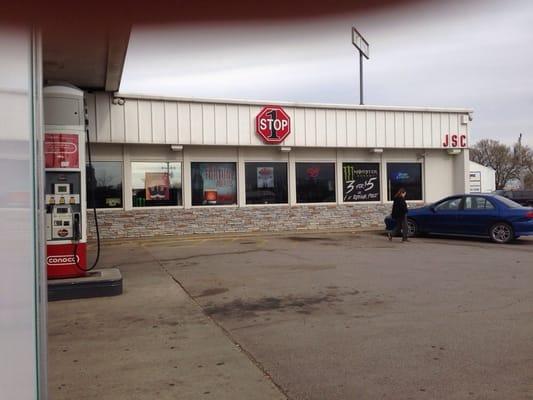 Conoco Conn's One Stop & Cig Store