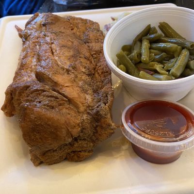 BBQ Ribs and green beans