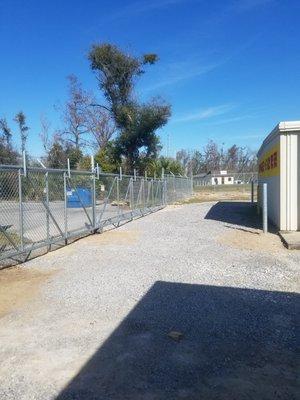 Facility 100% Fenced for safety of your unit.