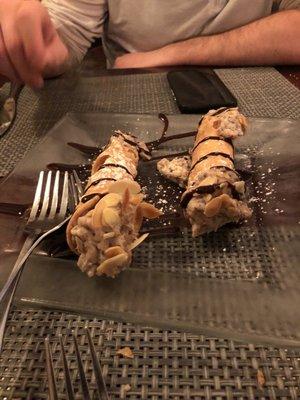 Cannoli's