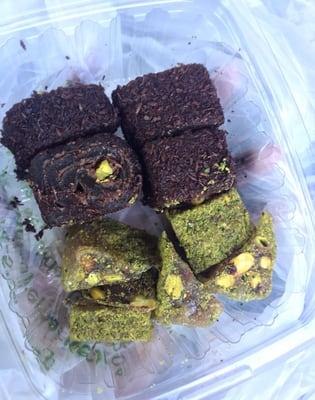 Turkish delight (Chocolate & Pistachio flavors) 1/2 pound