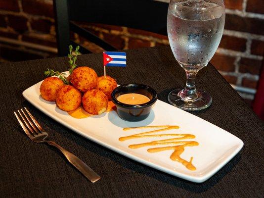 FRIED CHEESE BALLS