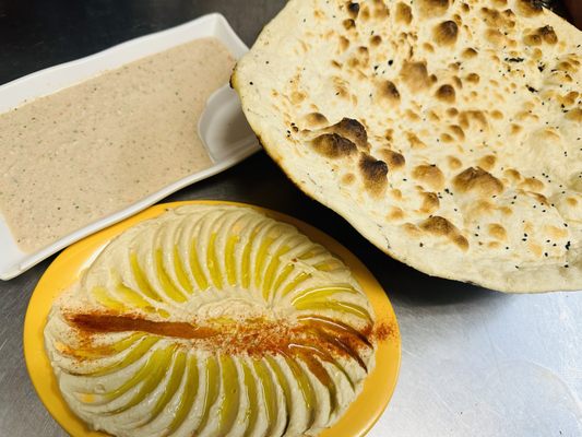 Breakfast Humus,Sahauq Jubn with Rashoosh 
Start your day with us