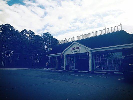 The building was built specifically to meet the Historical building requirement for the city of Roswell