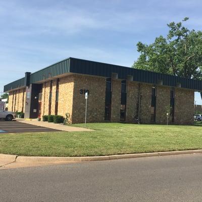 Office space available. 310-312 NE 28 OKC. Success Management and Consultants, Inc 310 Ste 208