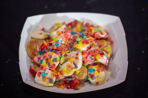 FRUITY DELIGHT:Strawberry, Banana, Lechera, Fruity pebbles