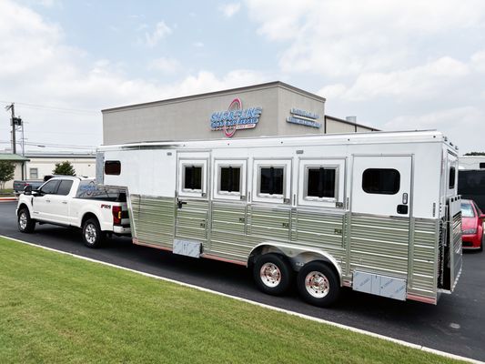 Horse trailer repair? Choose Shoreline!