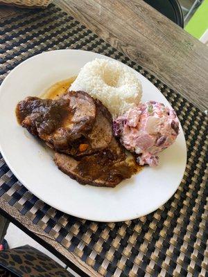 Asado con arroz y ensalada rusa. Authentic! Delicious! :)