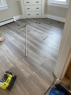 Laminate floor installation