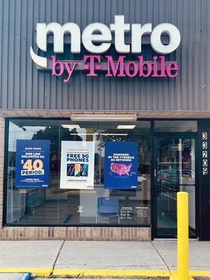 Metro by T-Mobile Authorized Retailer