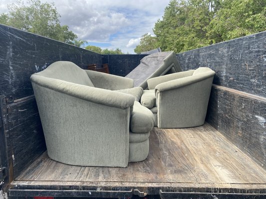 Brentwood sectional sofa pick up.