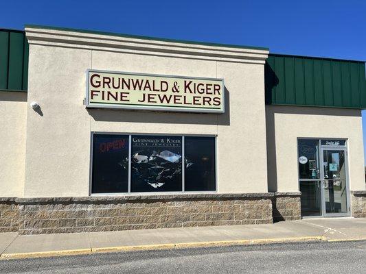 Grunwald & Kiger Fine Jewelers