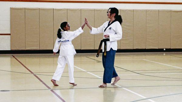 Crosskick Taekwondo