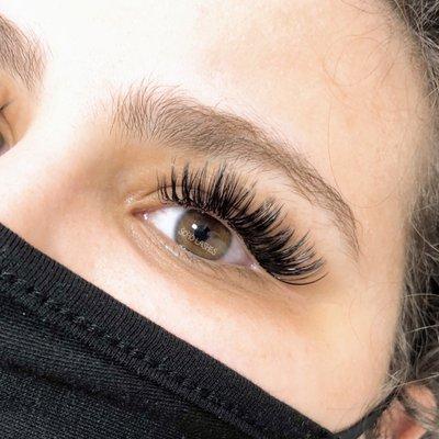 Volume lashes