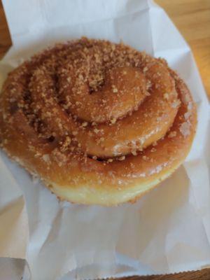 Cinnamon Crumb Cinnamon Roll $1.95