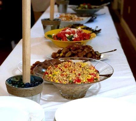 Buffet Dinner: local tomato & corn salad, hand carved grass-fed beef, warm-spiced chicken