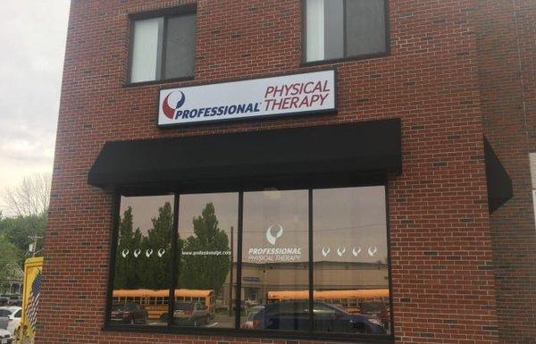 Entrance to our Haverhill MA - Bradford Plaza Physical Therapy Clinic