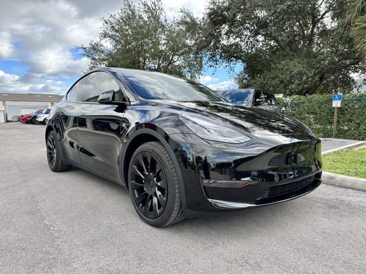 2023 Tesla model Y completed after collision repairs!