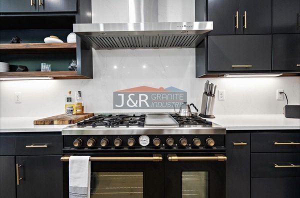 White quartz full backsplash