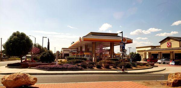 La Michocana ice cream parlor is located adjacent to the Shell Gas station