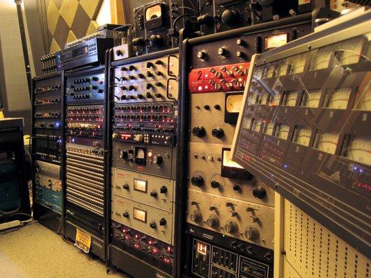 The rack and 2" tape machine.