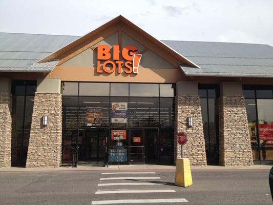 Big Lots - Entrance