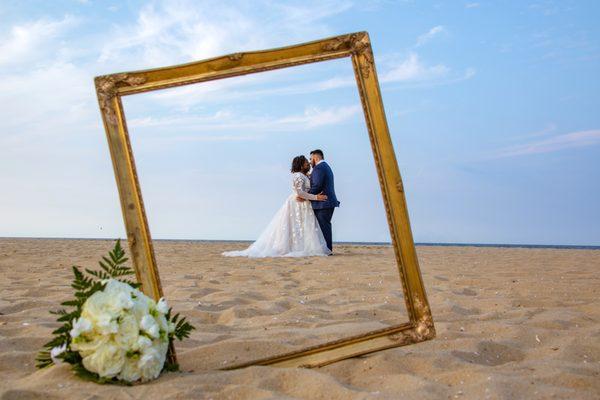 Beach wedding in Sandbridge - Virginia Beach Wedding Chapel - Photography by Victoria