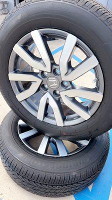 Brand new OEM Honda Pilot rims at a great price!