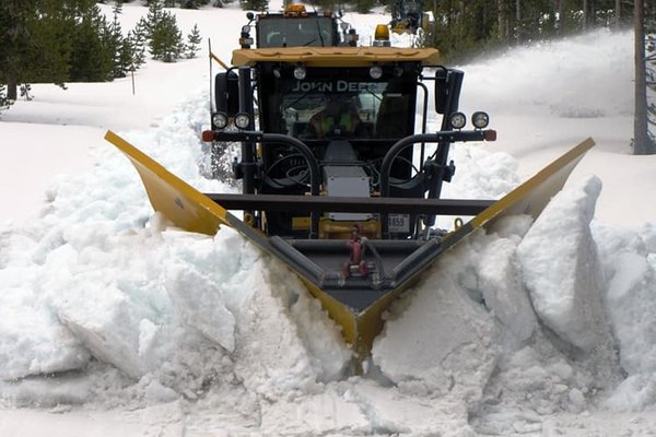 Commercial Snow Plow 1/2