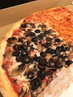 Love me some mushrooms and olives