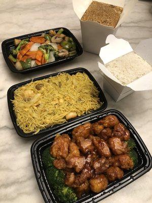 Mixed Vegetable in Brown Sauce, Singapore Mei Fun, General Tso's Chicken, House Special Fried Rice, White Rice