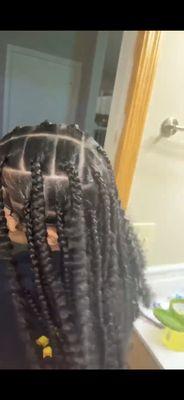 Knotless braids