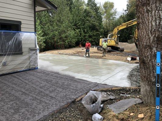 Finishing driveway